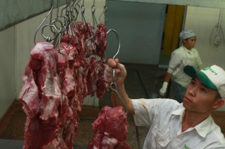 Biện pháp lâu dài "giải cứu" ngành chăn nuôi lợn