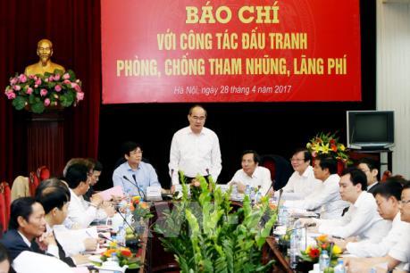 Vai trò của Báo chí với công tác đấu tranh phòng, chống tham nhũng, lãng phí