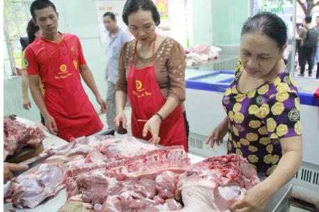 Tín hiệu lạc quan từ quầy bán thịt lợn an toàn, bình ổn giá