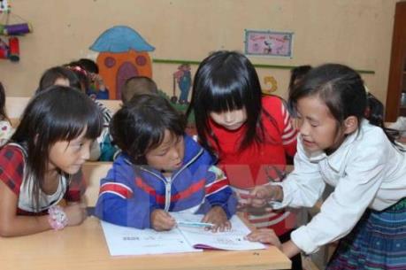 Cô chủ 8X với ước mơ mở trường học cho trẻ em nghèo