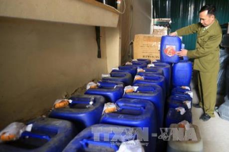 Tp Hồ Chí Minh phát hiện hơn 5.500 lít rượu không rõ nguồn gốc