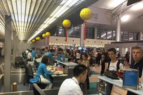 Cấm bay 6 tháng đối với hành khách có hành vi dùng giấy tờ giả để đi máy bay