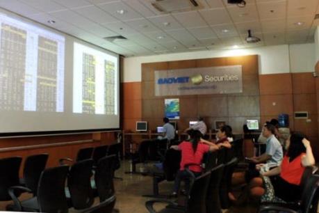  Chứng khoán chiều 4/5: VN- Index tiếp tục đà tăng, HNX- Index giảm điểm nhẹ