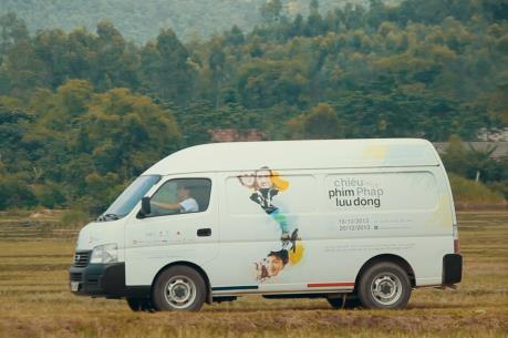 Nhà nước đầu tư hàng chục bộ thiết bị chiếu phim phục vụ các vùng sâu, vùng xa