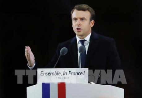 Thủ tướng Anh thảo luận Brexit với Tổng thống đắc cử Pháp