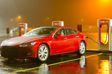 Tesla mở rộng mạng lưới sạc điện ô tô trên toàn thế giới