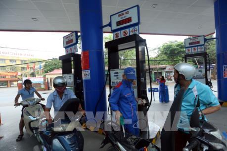 Xử phạt trạm xăng dầu gắn “nút lạ” trên trụ bơm