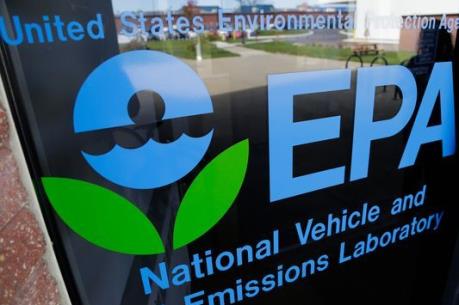 Mỹ cân nhắc dỡ bỏ nhiều quy định khắt khe đối với các doanh nghiệp