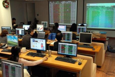 Chứng khoán chiều 10/5: Áp lực chốt lãi tăng mạnh, 2 sàn tăng giảm trái chiều