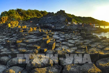 Khám phá không gian du lịch văn hóa đá độc đáo ở Phú Yên