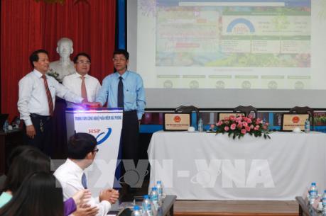 Khai trương cổng dịch vụ công trực tuyến thành phố Hải Phòng