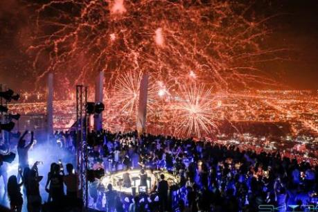 Địa điểm ngắm đêm pháo hoa "Thổ" độc và lạ nhất nhì ở Đà Nẵng