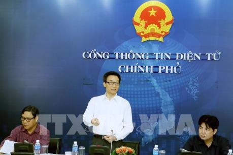 Phó Thủ tướng Vũ Đức Đam và lãnh đạo các bộ, ngành đối thoại với doanh nghiệp thủy sản