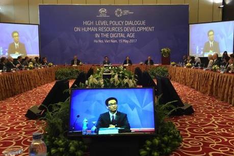 APEC 2017: Phó Thủ tướng Vũ Đức Đam: Nguồn nhân lực là động lực của phát triển