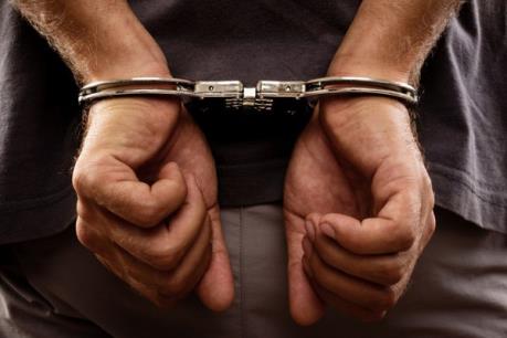 Tạm giữ đối tượng hành hung Thanh tra giao thông trong lúc làm nhiệm vụ