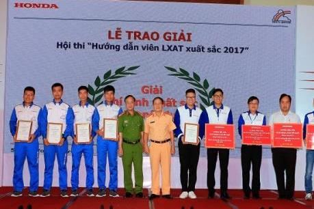 Chung kết hội thi hướng dẫn viên lái xe an toàn xuất sắc năm 2017