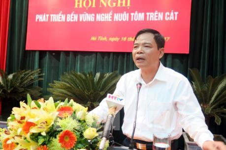 Phát triển bền vững nghề nuôi tôm trên cát