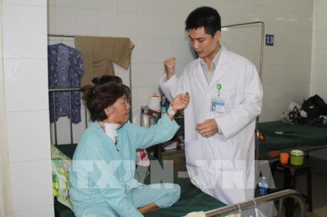 Cứu sống bệnh nhân bị tắc hoàn toàn động mạch, yếu nửa người