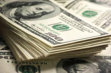 Đồng USD giảm giá sau các tin tức về bê bối chính trị tại Mỹ