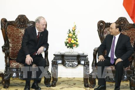 Thủ tướng Nguyễn Xuân Phúc tiếp cựu Thủ tướng Canada