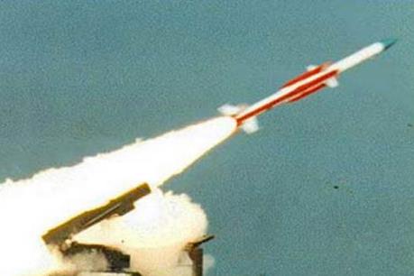 Ấn Độ thử thành công tên lửa đất đối không tầm trung