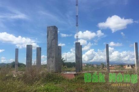 Giải quyết dứt điểm vụ “tượng đài N’Trang Lơng chậm tiến độ, sai từ khâu thiết kế”