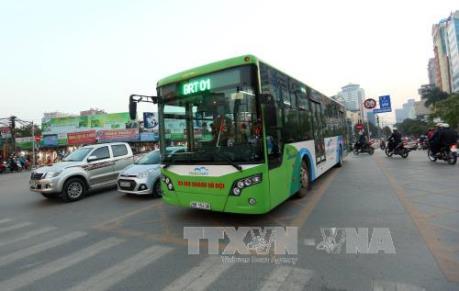 Phát triển xe buýt nhanh BRT ở Hà Nội: Tồn tại nhiều nghịch lý