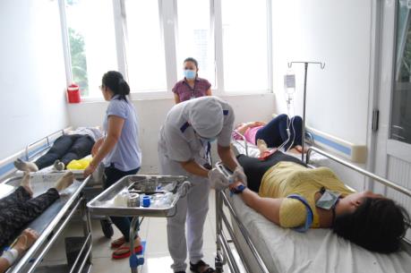 Bến Tre: 67 công nhân ngộ độc thức ăn đã xuất viện