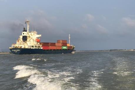 Đã có hơn 1.300 tàu sông pha biển tham gia tuyến vận tải ven biển