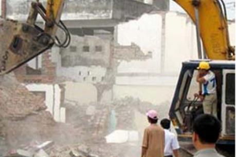 Cưỡng chế tháo dỡ nhà xây dựng trái phép để chờ tiền đền bù