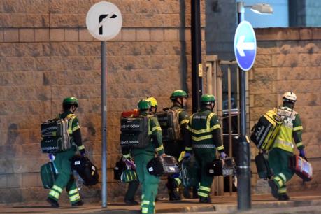 Nổ sân vận động tại Anh: Dư luận phản ứng sau vụ việc