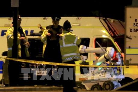 Kẻ đánh bom liều chết tại Manchester có thể không hành động một mình