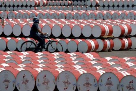 Đồng USD mạnh đang chi phối thị trường dầu mỏ