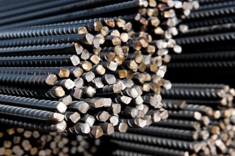 Sản lượng thép toàn cầu tăng 5%