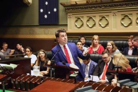 Thị trường lao động Pháp tiếp tục cải thiện