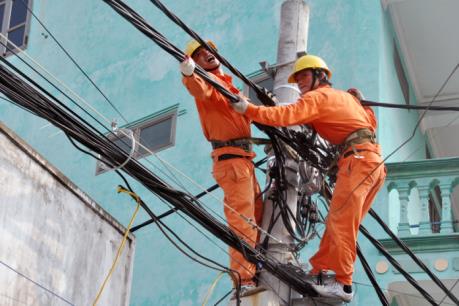 Hà Nội hoãn toàn bộ lịch cắt điện những ngày nắng nóng trên 36 độ C