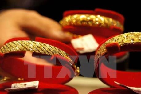 Giá vàng châu Á vẫn khá cao