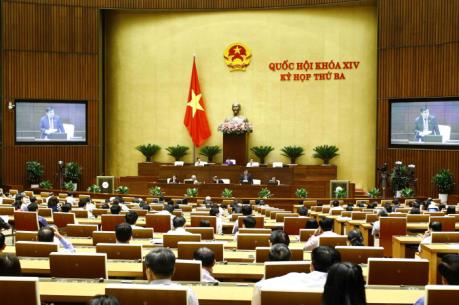 Bên lề Kỳ họp thứ 3, Quốc hội khóa XIV: Gắn trách nhiệm với người đứng đầu tập thể