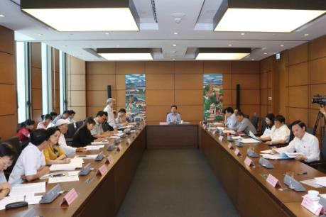 Kỳ họp thứ 3, Quốc hội khóa XIV: Phát triển an toàn, bền vững hệ thống tổ chức tín dụng