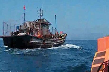 Đã liên lạc được với tàu cá Hàn Quốc mất tích