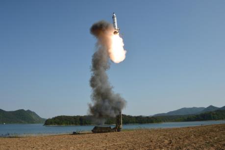 Triều Tiên phóng tên lửa: Hàn Quốc tuyên bố sẽ có hành động mạnh tay