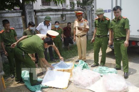 Phát hiện 3 tấn nội tạng bẩn “ngụy trang” hải sản sạch