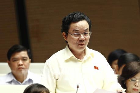 Bên lề Kỳ họp thứ 3 Quốc hội khóa XIV: Quản lý hiệu quả nợ công theo hướng kiểm soát chặt