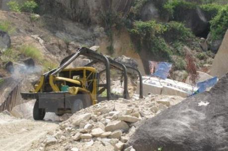 Bất cập trong khai thác đá: Bài 1- Ô nhiễm môi trường, hiểm họa rình rập