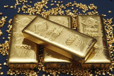 Giá vàng giảm nhẹ trước báo cáo về thị trường việc làm ở Mỹ