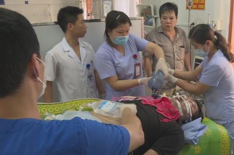 Một chiến sỹ công an bị thương nặng khi truy bắt tội phạm ma túy