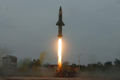 Ấn Độ thử thành công tên lửa Prithvi-II