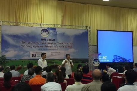 Ứng dụng công nghệ cao trong chăn nuôi bò sữa