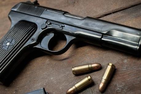 Thưởng “nóng”  lực lượng công an phá nhanh vụ án dùng súng cướp tài sản