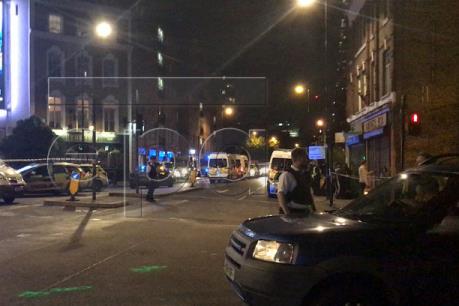 Vụ đâm xe tải trên Cầu London: Ít nhất 1 người thiệt mạng